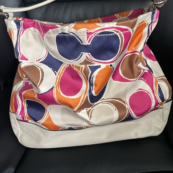 Coach Bag - Picture 3 of 6